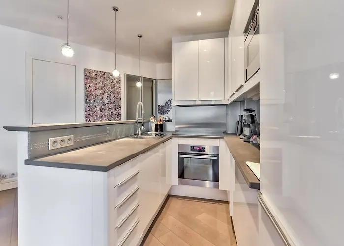 Bright & Modern Flat In Le Marais - An Ecoloflat *