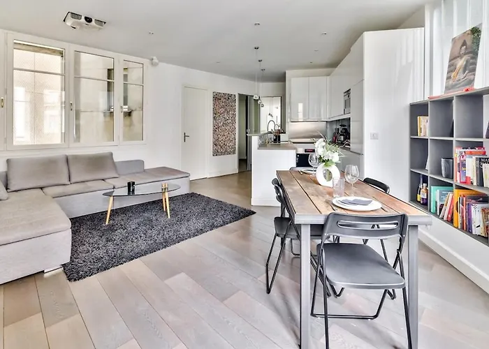 Bright & Modern Flat In Le Marais - An Ecoloflat パリ