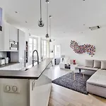Bright & Modern Flat In Le Marais - An Ecoloflat * París