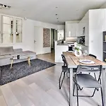 Bright & Modern Flat In Le Marais - An Ecoloflat París